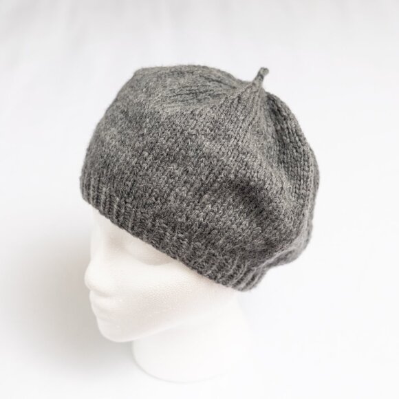 Hand knit Heathered Charcoal Gray French Parisian Beret